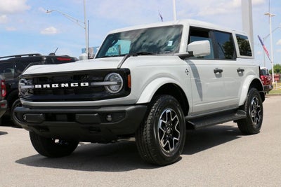 2026 Ford Bronco Outer Banks®