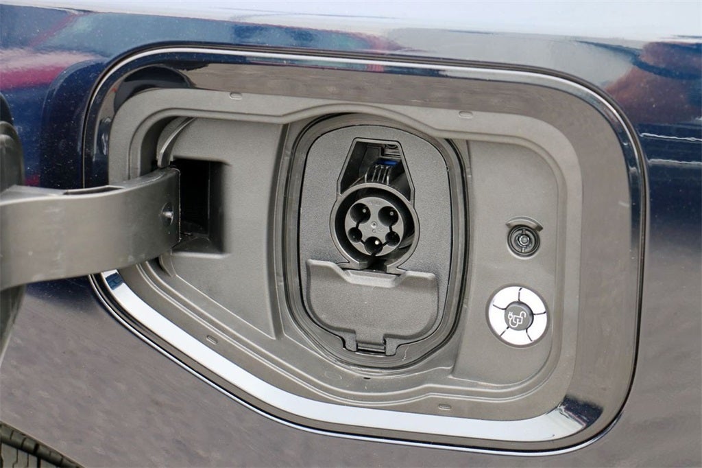 2025 Ford F-150 Lightning Flash™