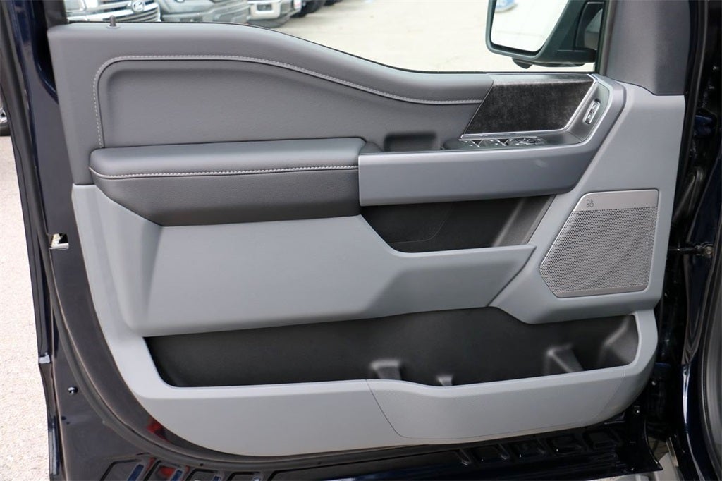 2025 Ford F-150 Lightning Flash™