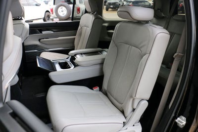 2023 Jeep Grand Wagoneer Series II