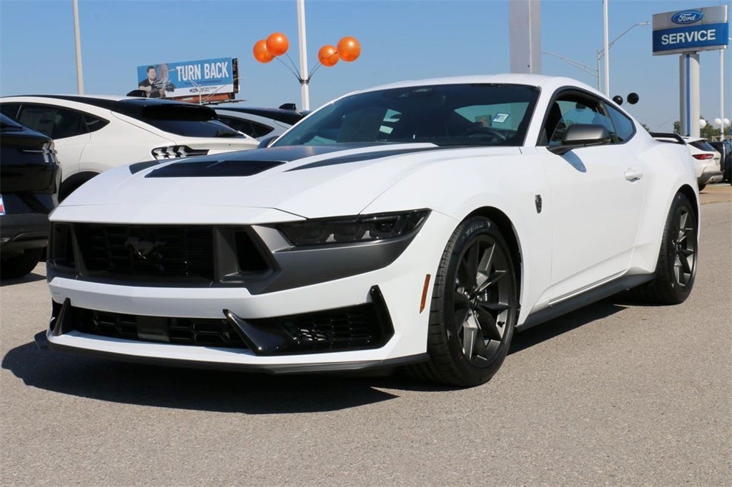 2025 Ford Mustang Dark Horse