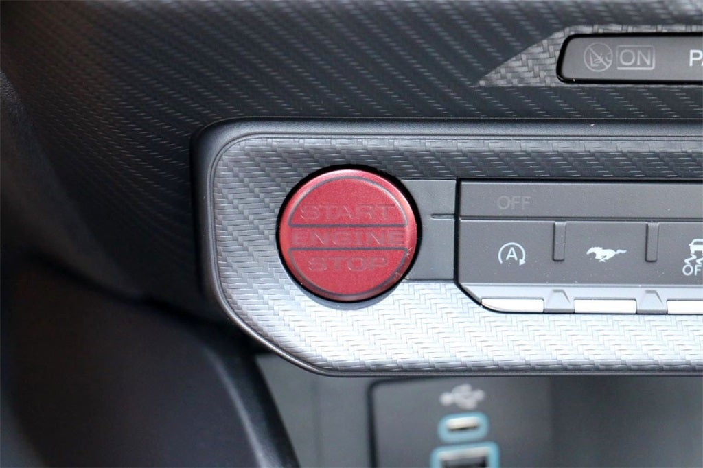 2025 Ford Mustang EcoBoost