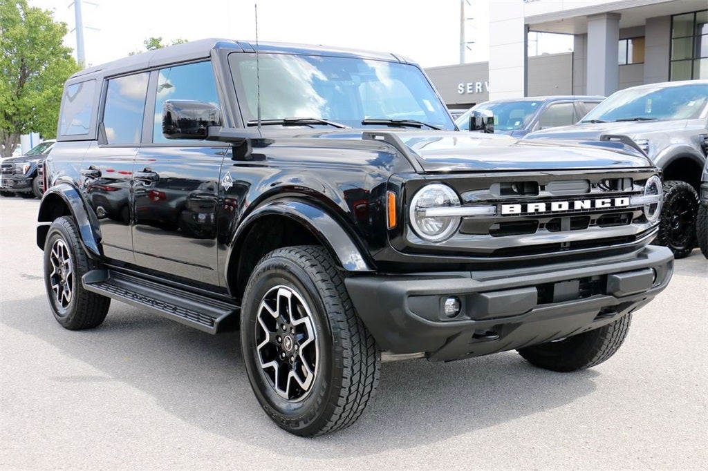2025 Ford Bronco Outer Banks