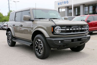 2026 Ford Bronco Outer Banks
