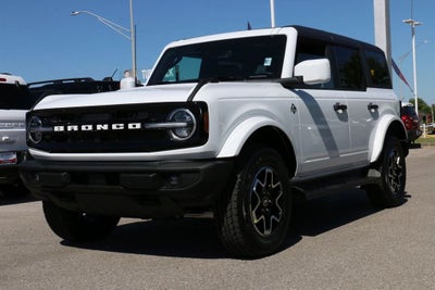 2026 Ford Bronco Outer Banks