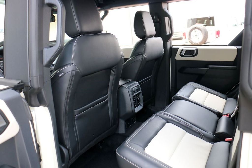 2026 Ford Bronco Outer Banks 60th Anniversary Package