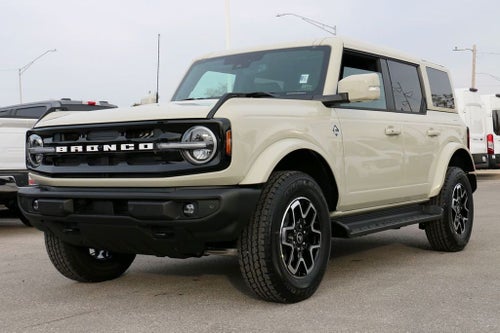 2026 Ford Bronco Outer Banks