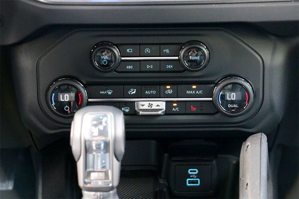 2025 Ford Bronco Badlands RTR