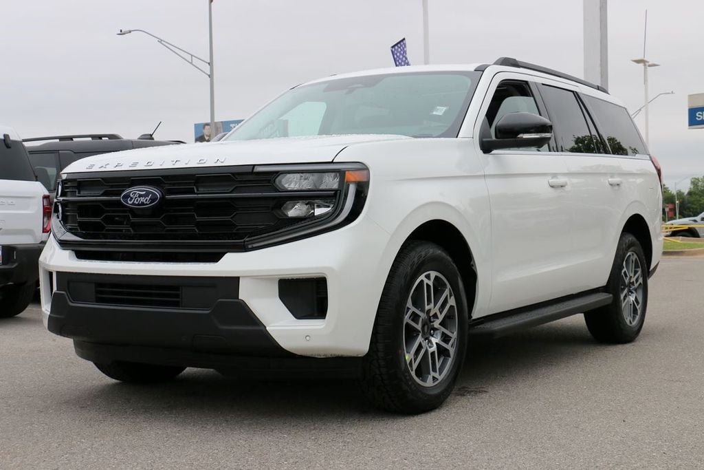 2026 Ford Expedition Active