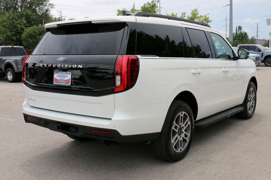 2026 Ford Expedition Active