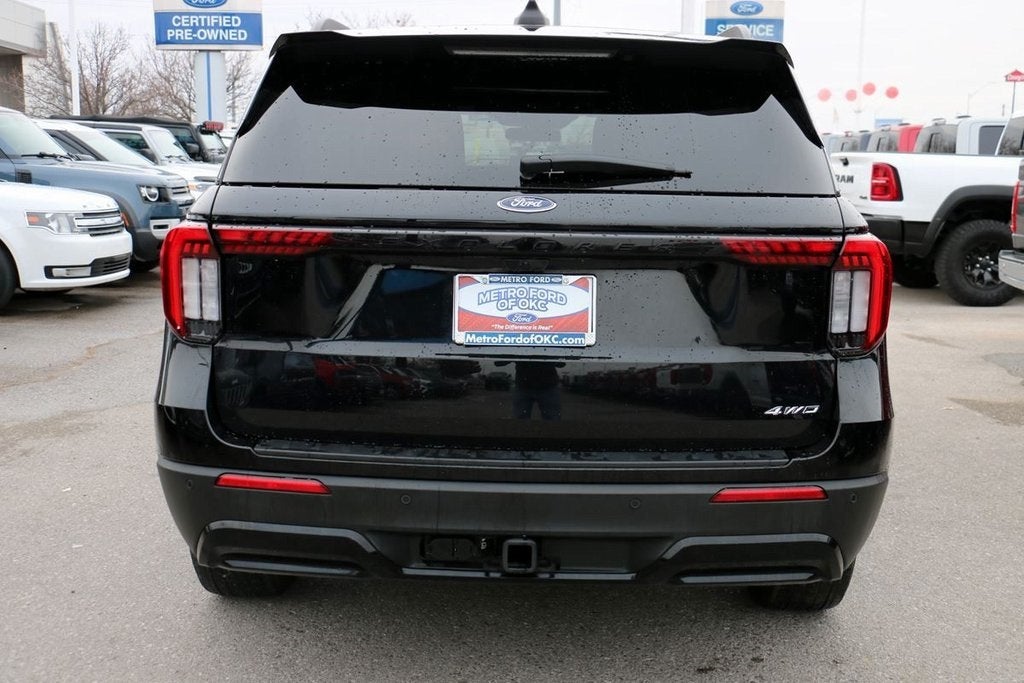 2025 Ford Explorer ST-Line