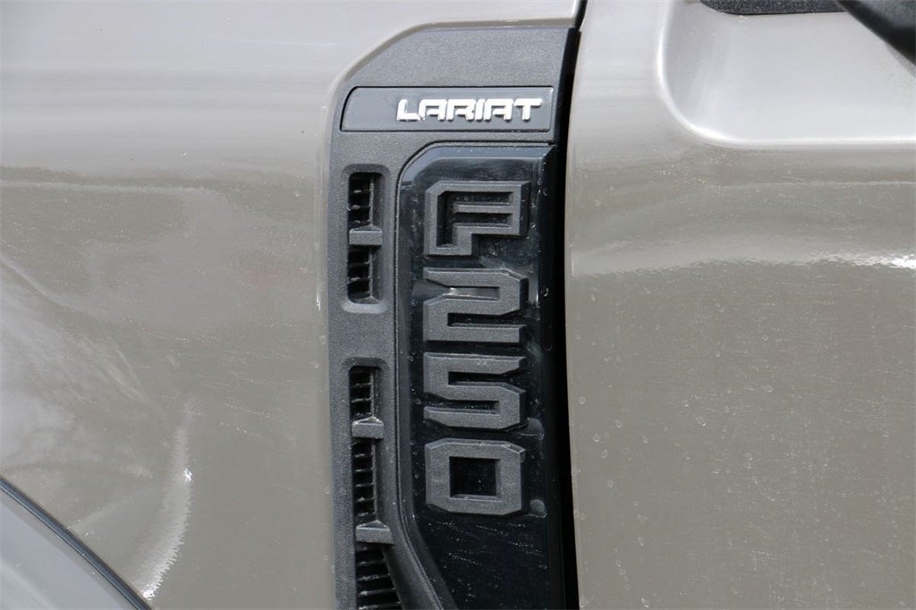 2026 Ford F-250SD Lariat BLACK WIDOW