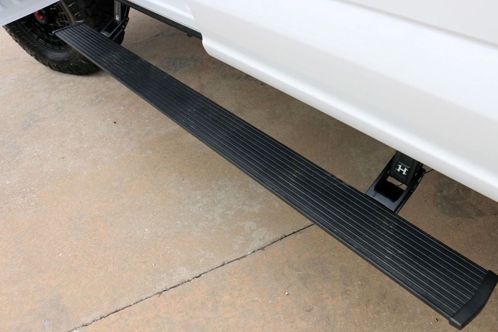 2026 Ford F-250SD Lariat HENNESSEY VELOCIRAPTOR 1200