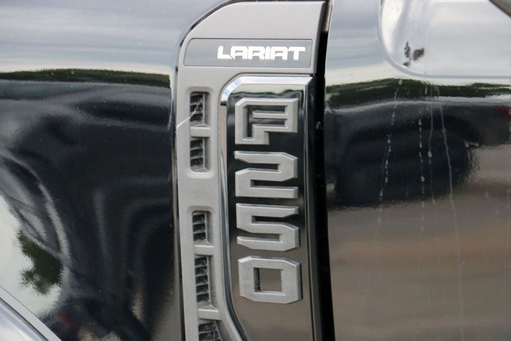 2026 Ford F-250SD Lariat ROUSH