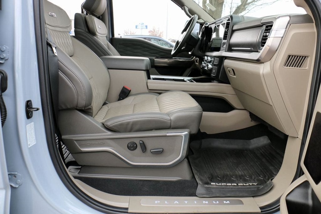 2025 Ford F-250SD Platinum