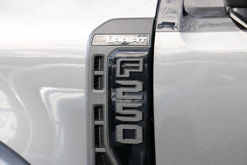 2026 Ford F-250SD Lariat BLACK WIDOW