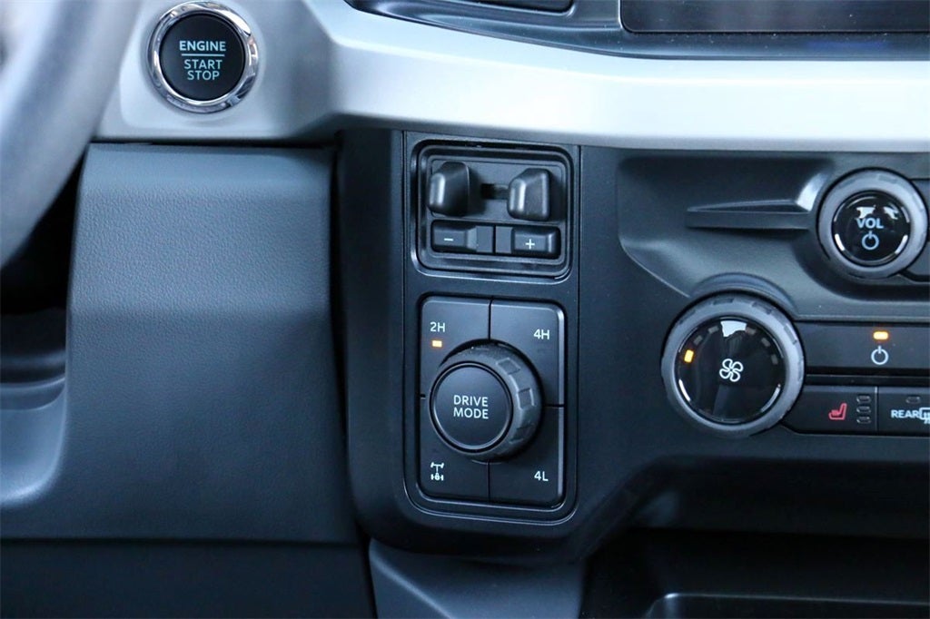 2026 Ford F-250SD XLT BLACK WIDOW