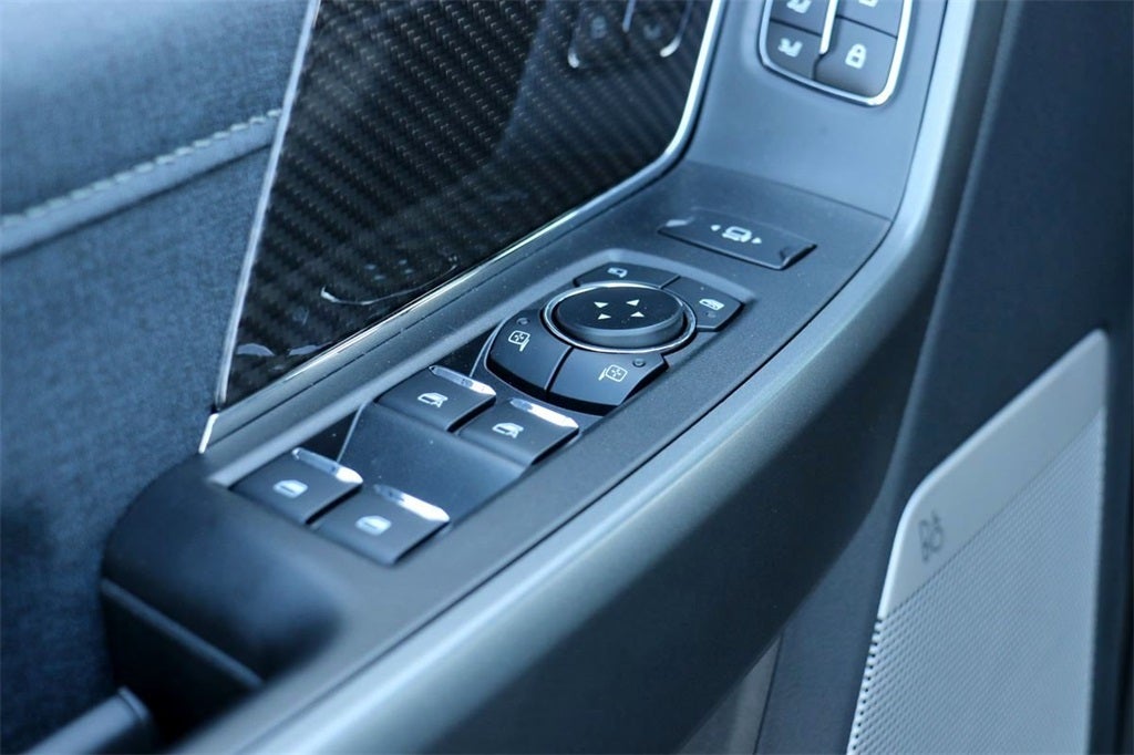 2026 Ford F-350SD Lariat ROUSH