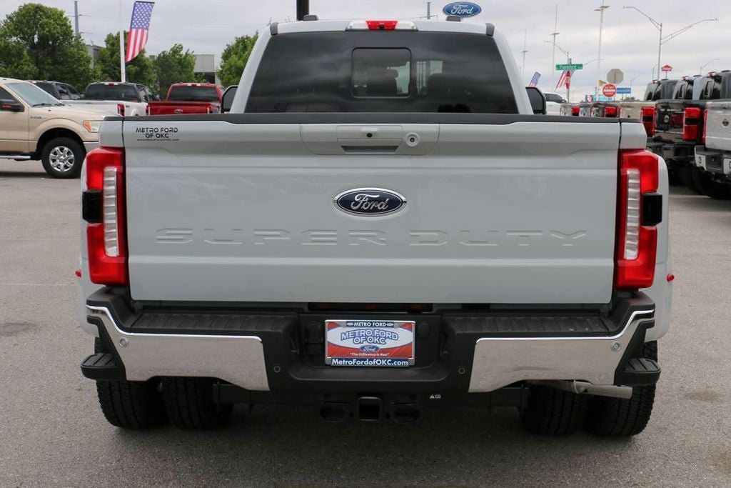 2026 Ford F-350SD Lariat DRW