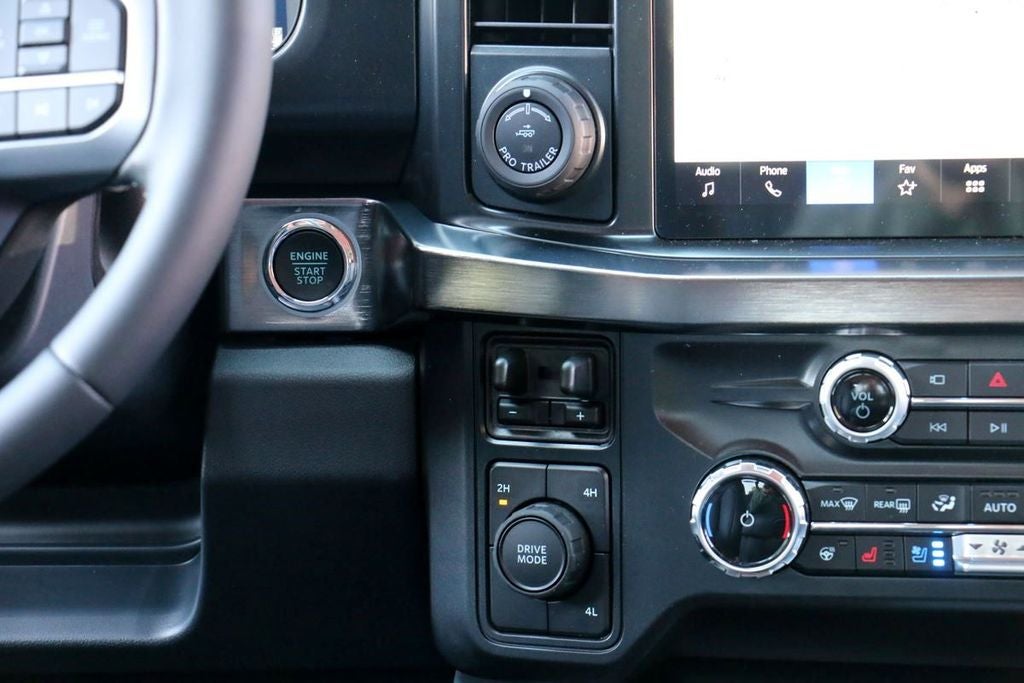 2026 Ford F-350SD Lariat DRW
