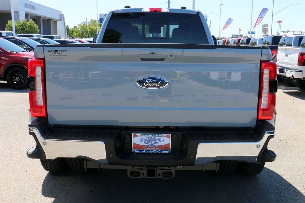 2026 Ford F-350SD Lariat DRW