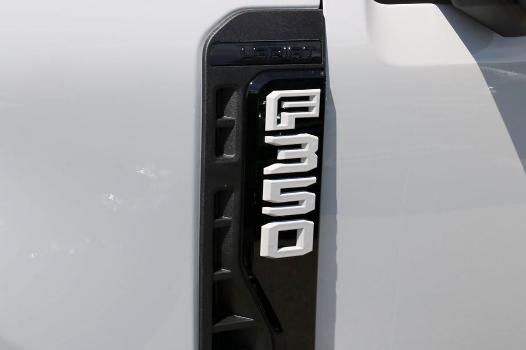 2026 Ford F-350SD Lariat DRW NITE EDITION
