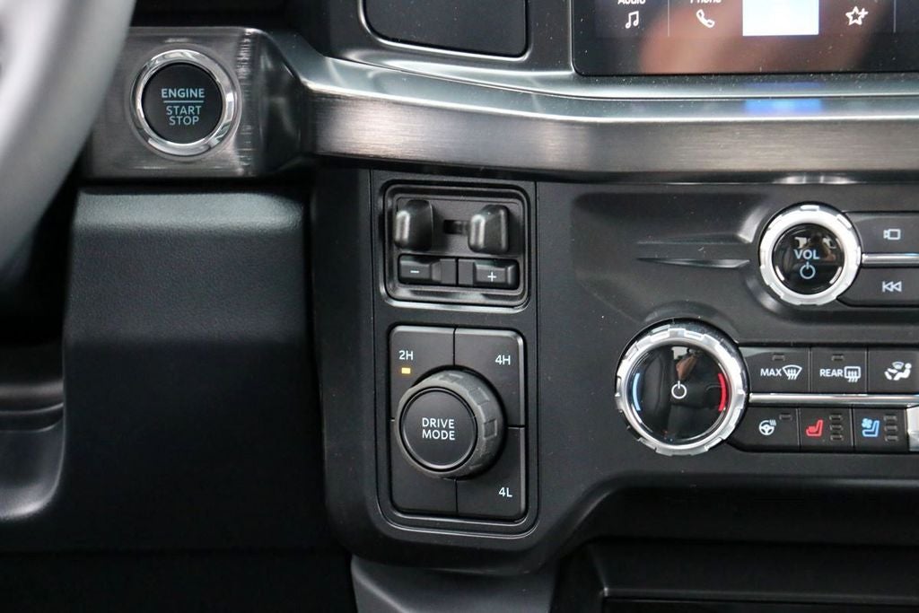 2026 Ford F-350SD Lariat DRW NITE EDITION