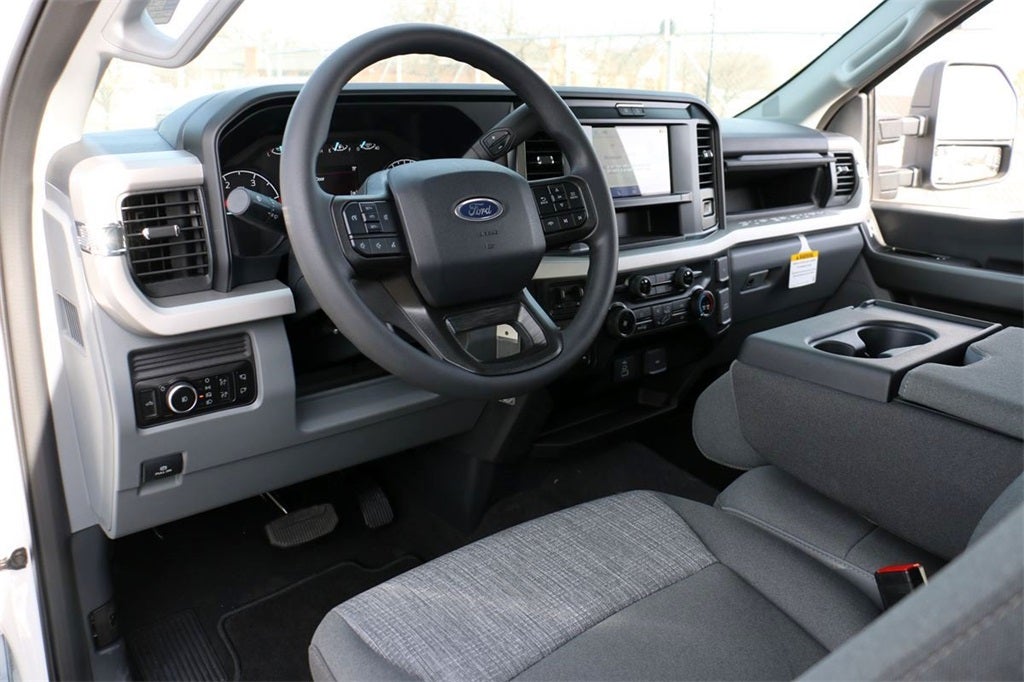 2026 Ford F-350SD XLT DRW