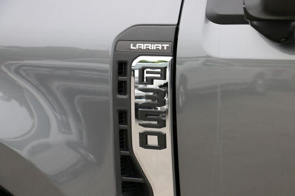 2026 Ford F-350SD Lariat DRW