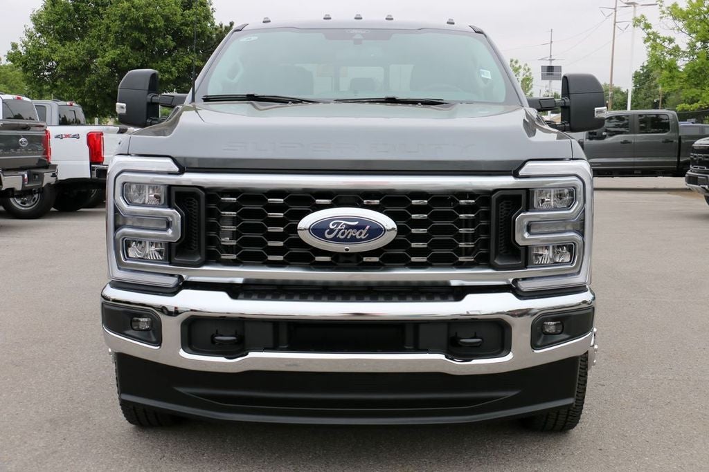 2026 Ford F-350SD Lariat DRW