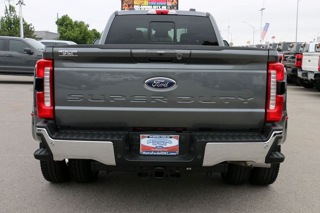 2026 Ford F-350SD Lariat DRW