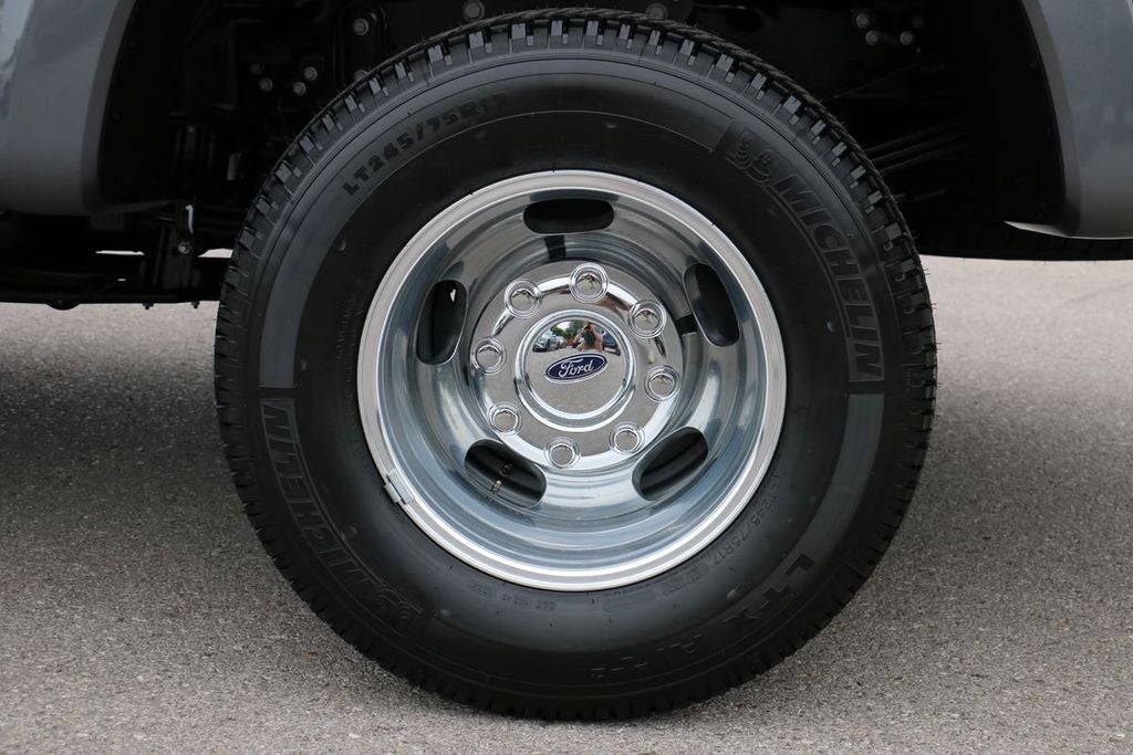 2026 Ford F-350SD Lariat DRW