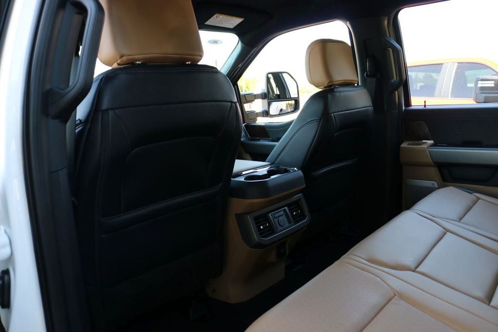 2026 Ford F-350SD Lariat DRW