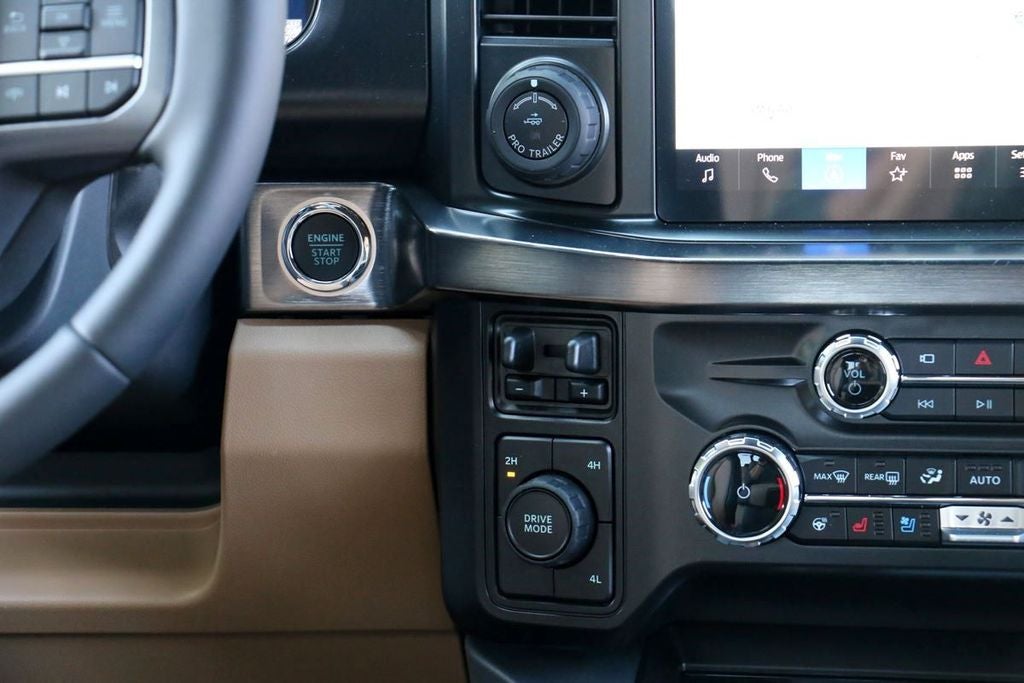 2026 Ford F-350SD Lariat DRW