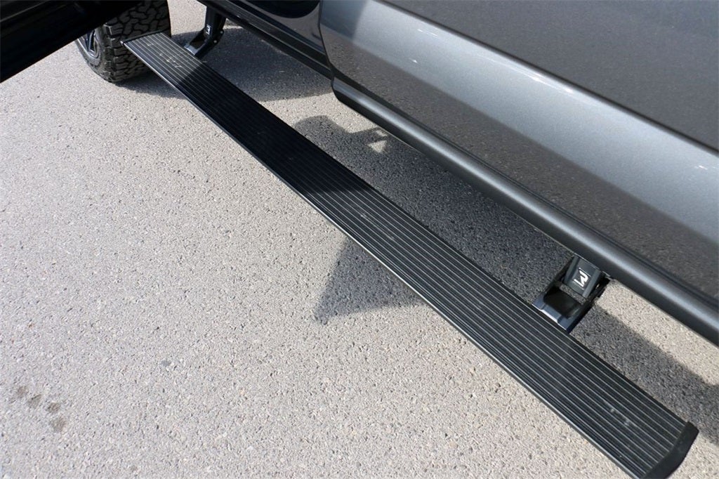 2025 Ford F-150 XLT Black Widow