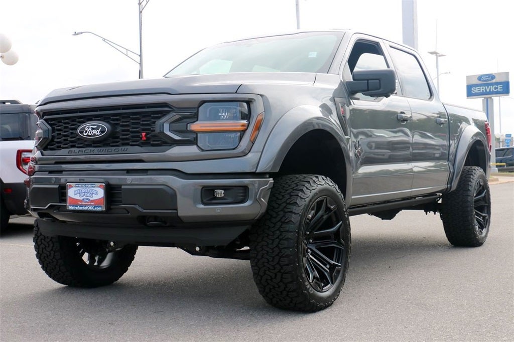 2025 Ford F-150 XLT BLACK WIDOW