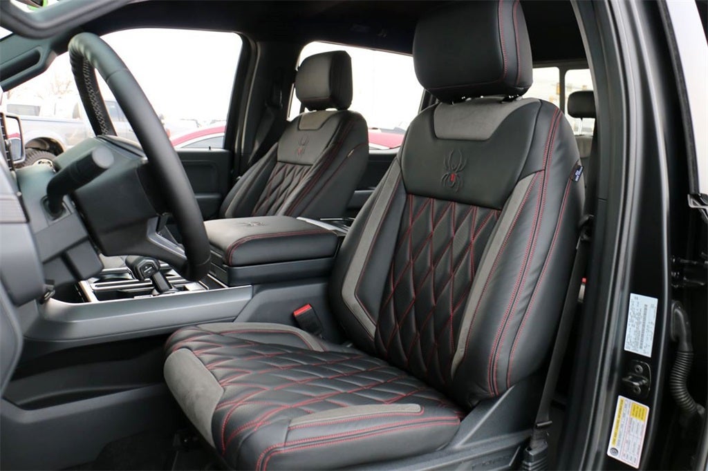 2025 Ford F-150 XLT BLACK WIDOW