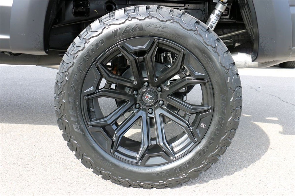 2025 Ford F-150 XLT BLACK WIDOW