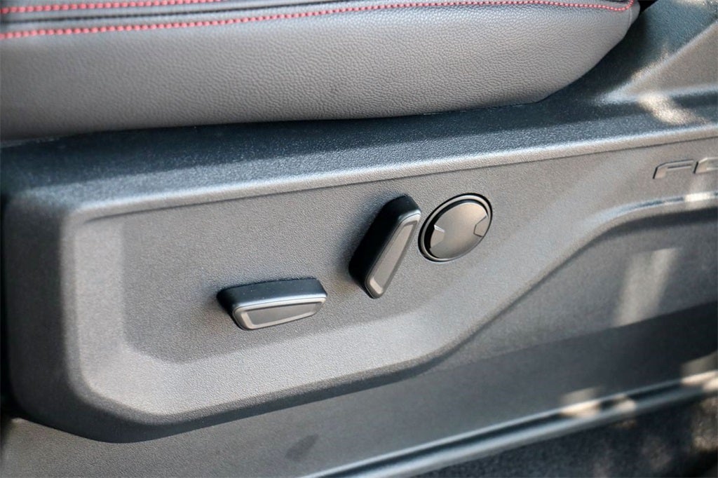 2025 Ford F-150 XLT BLACK WIDOW