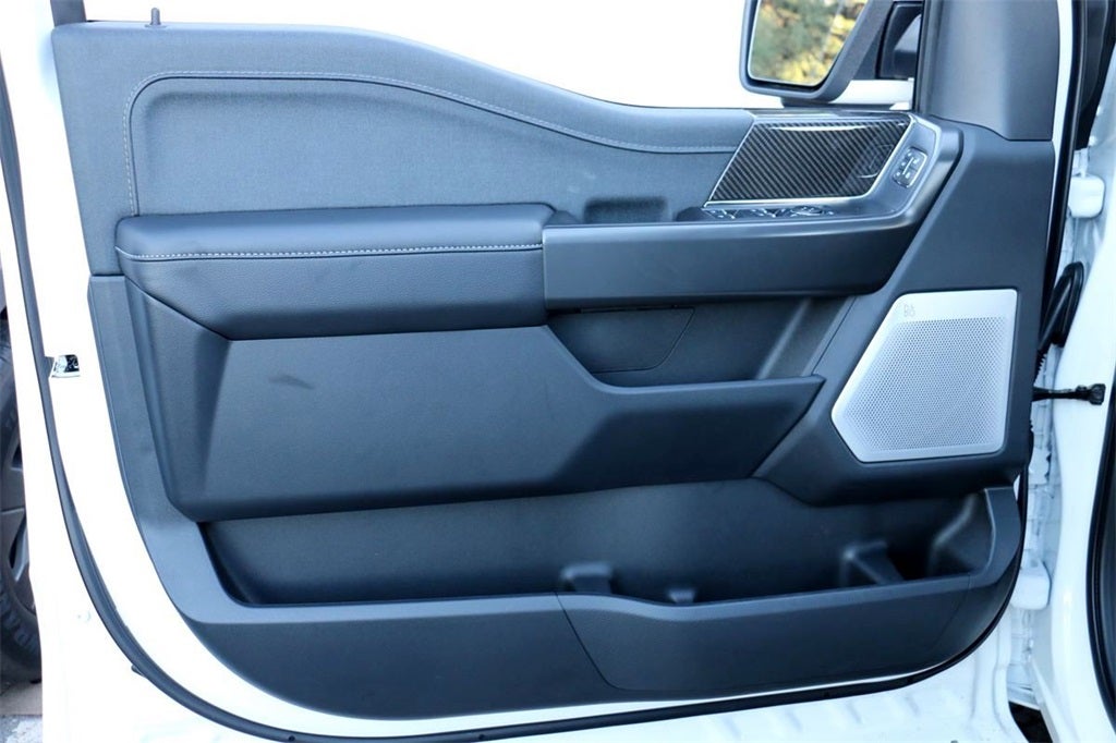 2025 Ford F-150 Lariat ROUSH RT6