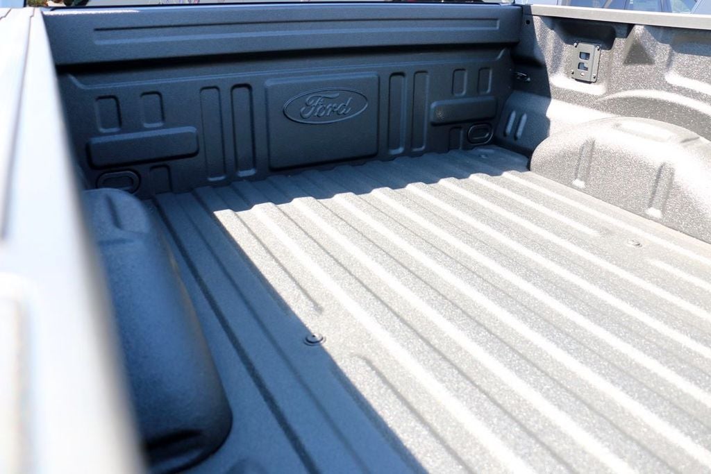 2026 Ford F-150 Lariat BLACK WIDOW