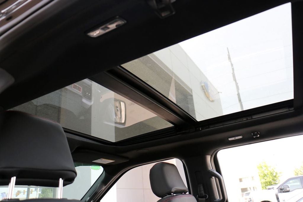 2026 Ford F-150 Lariat BLACK WIDOW