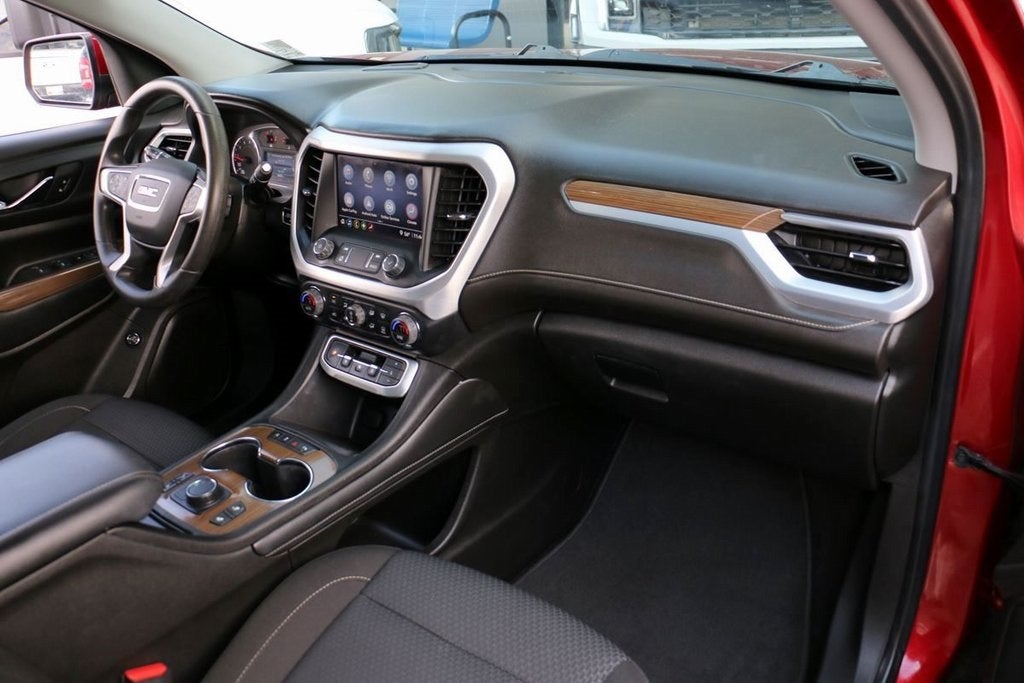 2022 GMC Acadia SLE