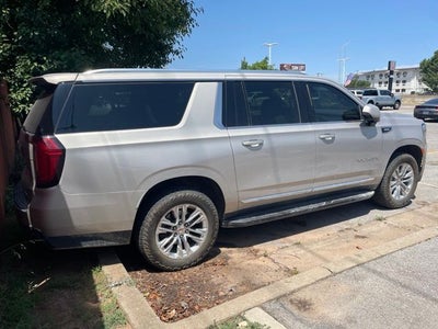 2022 GMC Yukon XL SLT