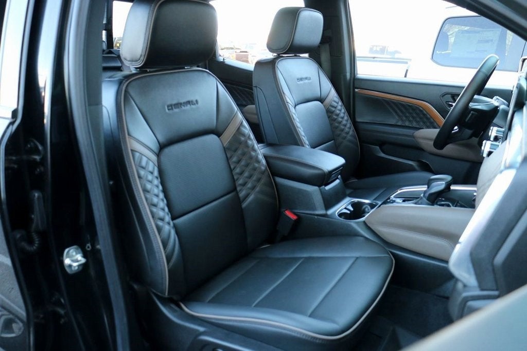 2024 GMC Canyon Denali