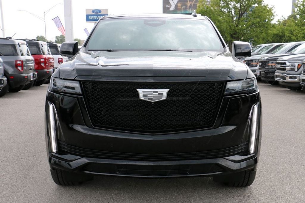 2023 Cadillac Escalade Sport