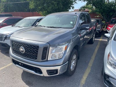 2019 Nissan Titan SV