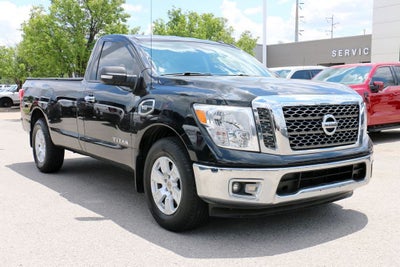 2017 Nissan Titan SV