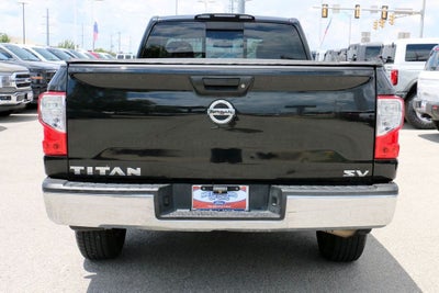 2017 Nissan Titan SV