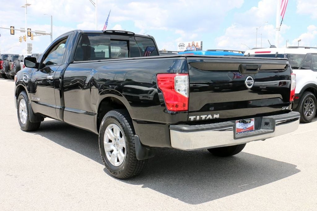 2017 Nissan Titan SV